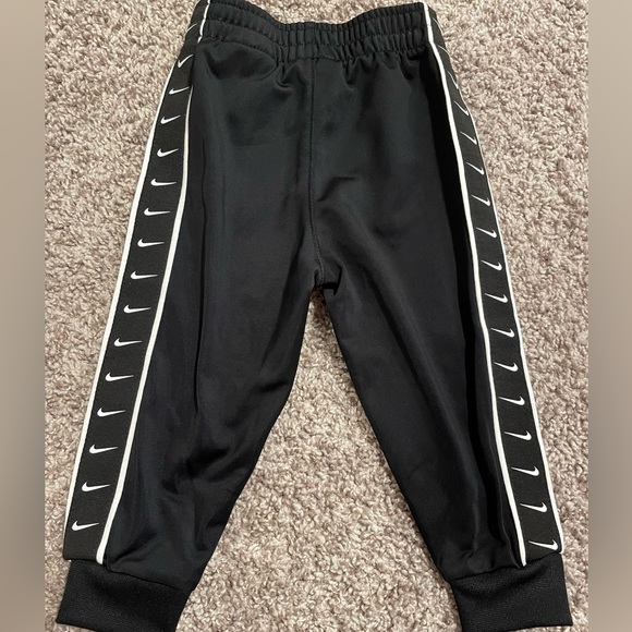 Baby Boy Nike Outfit - Picture 5 of 7